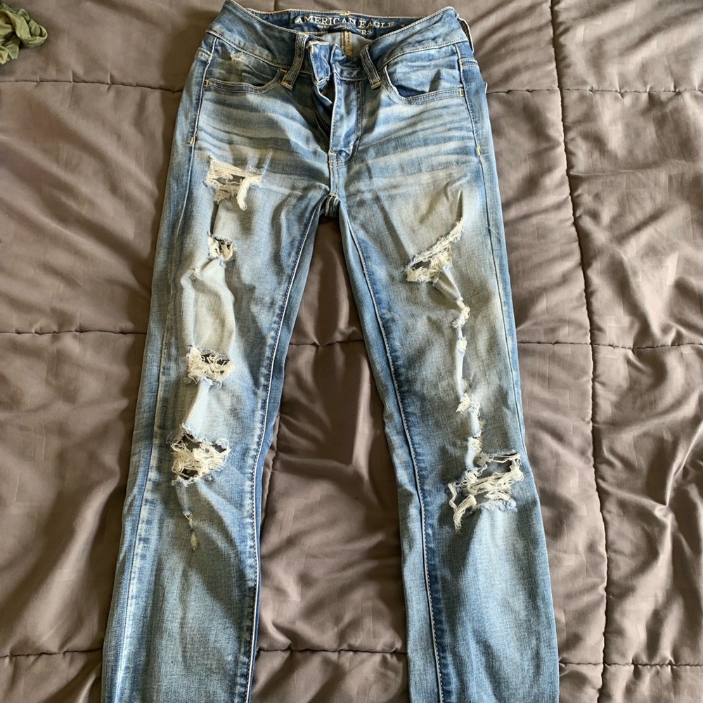 American Eagle ripped jeggings